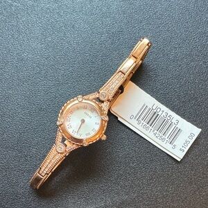 Guess Women's Watch in Rose Gold with Crystal Accents